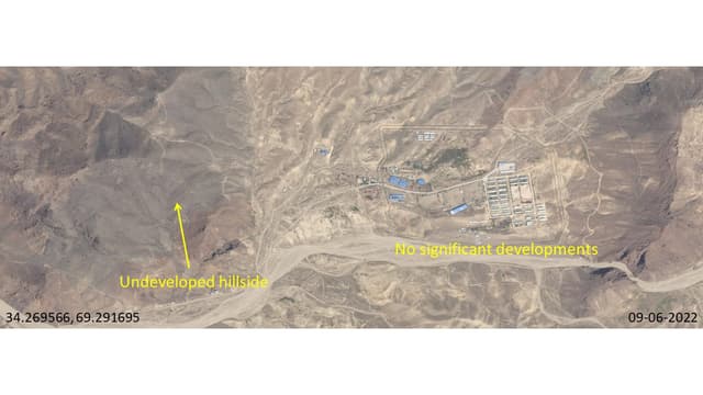 No significant changes observed between 2019 and 2022. The hills to the west of the main area remained undeveloped. Copyright Maxar 2022.